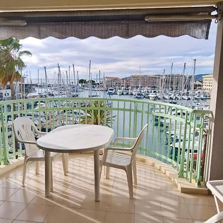 Appartamento In Port With Sea&marina Views